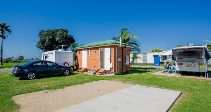 Easts Narooma Accommodation Ensuite Site 900px Jul 19 0003 3