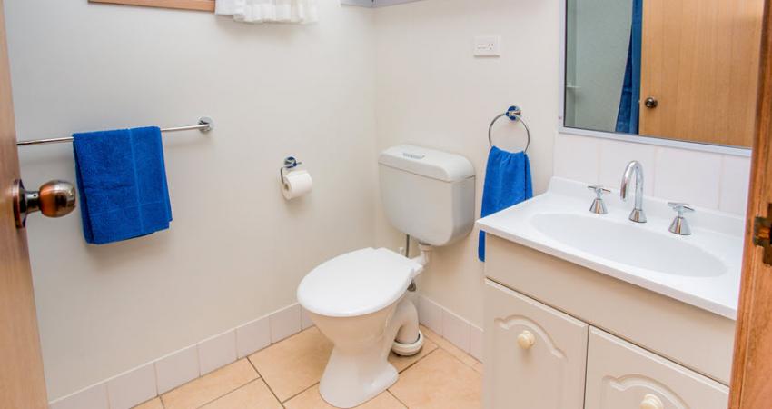 Easts Narooma Accommodation Waterfront Bungalow Bungalow 900px Jul 19 0008
